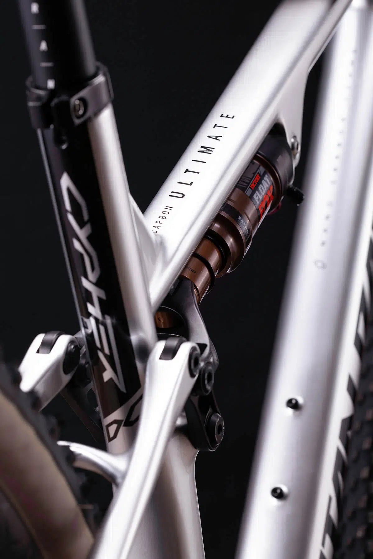 Titan Racing - Cypher DC - Gen 2 - Carbon Ultimate